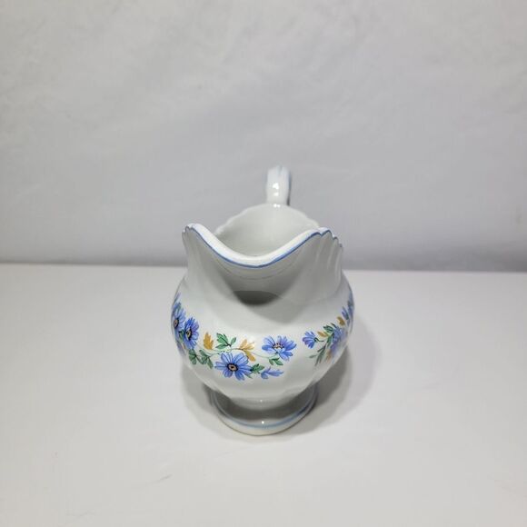 J and G Meakin of‎ England Classic White Fluted Ceramic Gravy Boat - Picture 4 of 6